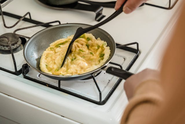 Scrambled eggs for children between 6-9 months